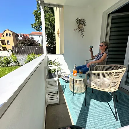 Barrierefrei, Zentral Und Hunde Willkommen Hohe Gaeste * 萨勒河畔瑙姆堡