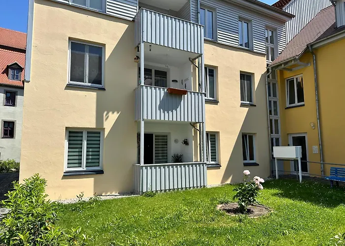 Barrierefrei, Zentral Und Hunde Willkommen Hohe Gaeste Naumbourg